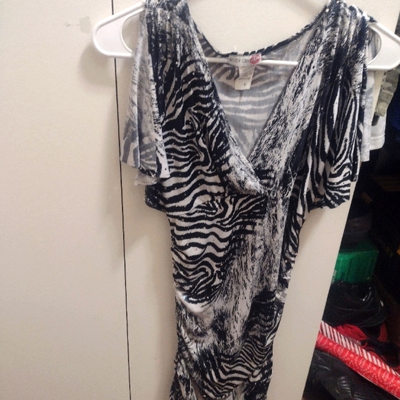 Dress - Picture 1 of 2